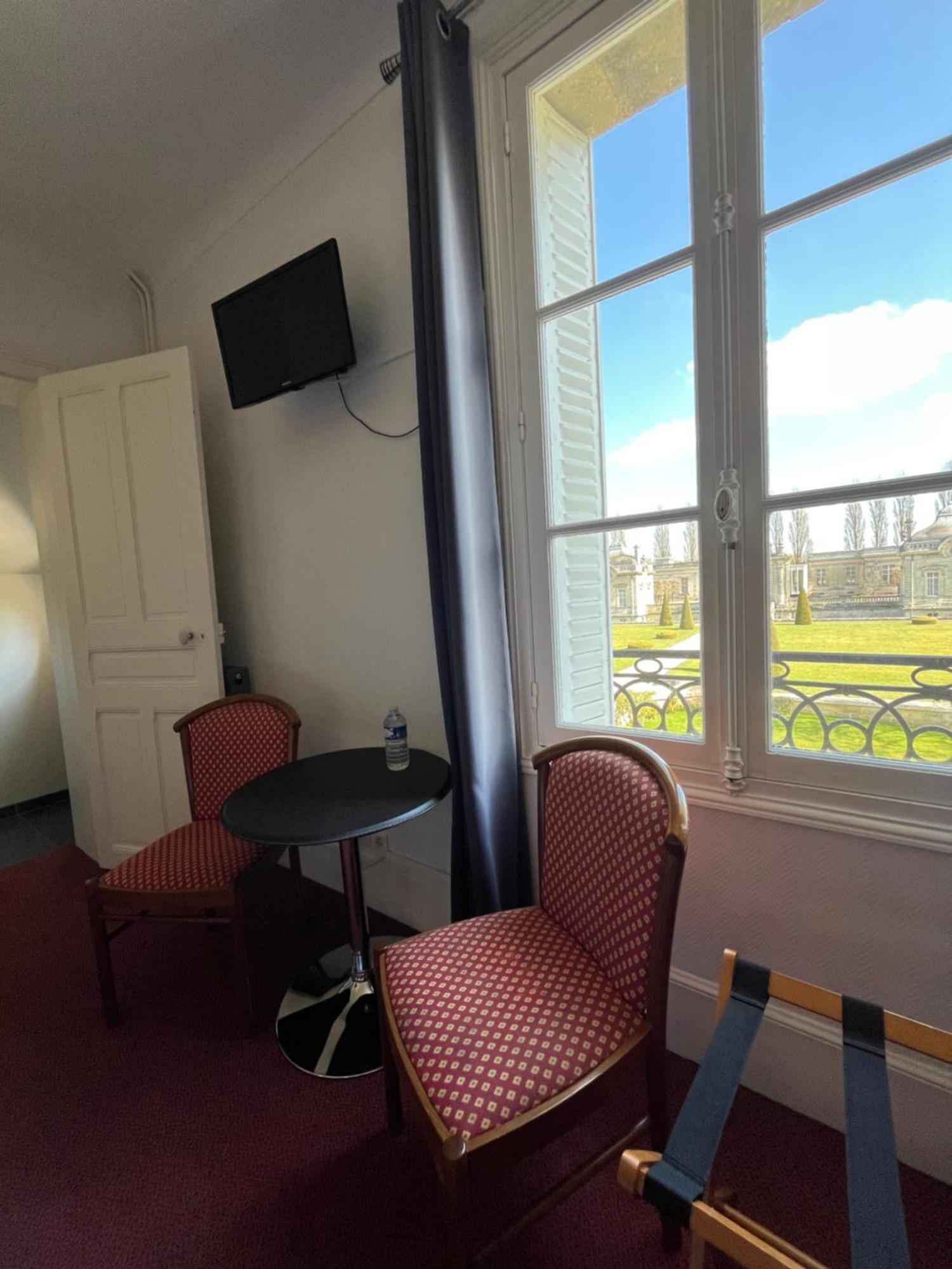 Hostellerie Le Griffon Blérancourt Екстериор снимка